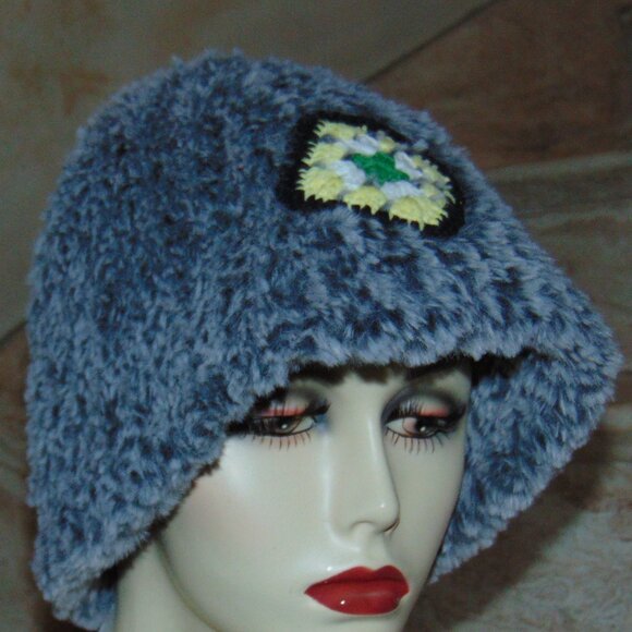RARE Hansel from Basel Bucket Hat Gray Prototype Fuzzy Y2K Winter Cabin Classic - Picture 1 of 8